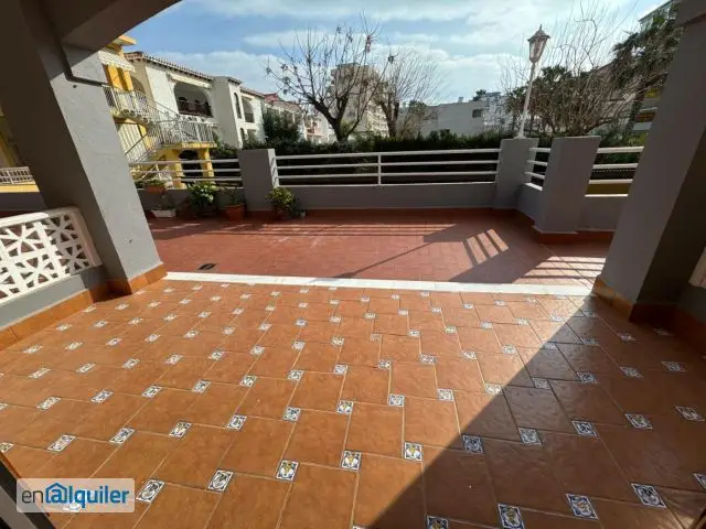 Alquiler casa amueblada terraza