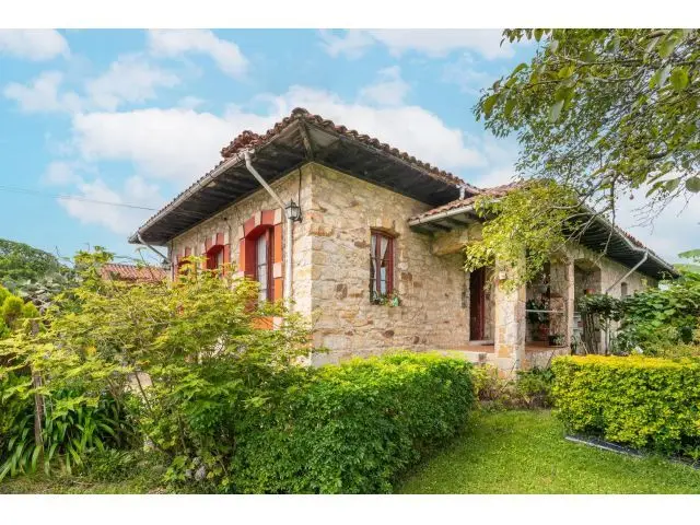 Casa con Finca en Oles Villaviciosa Asturias