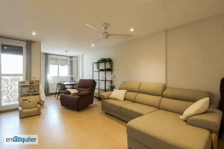 Adosado 3 Plantas Garaje Terrazas Patio 32m²