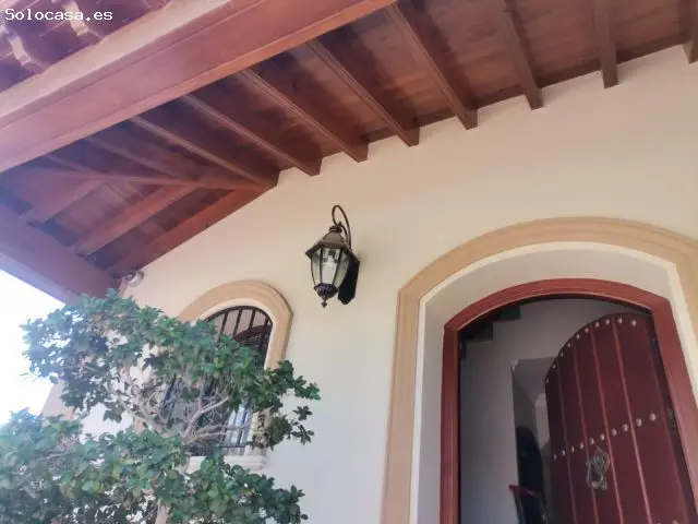 Chalet de Lujo Cerca de la Playa de Regla