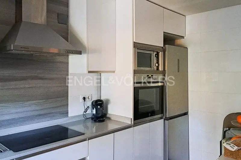 Chalet familiar en Vila real con 5 habitaciones y amplio jardin