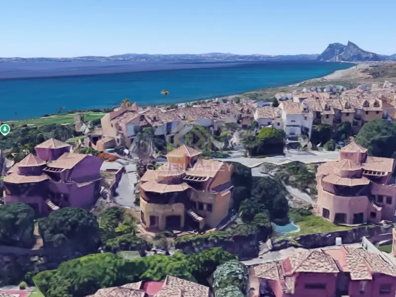 Chalet en Venta La Alcaidesa 5 Dorm 3 Baños Garaje Vistas al Mar