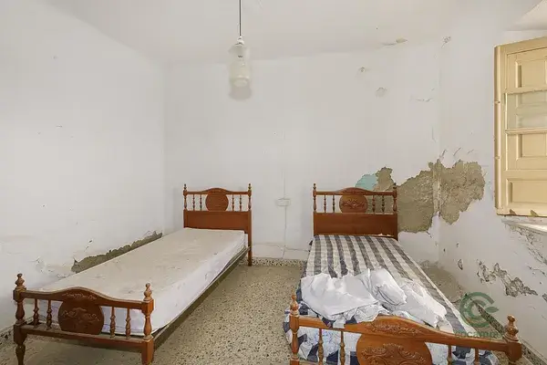 Casa en Dilar para Reformar 183m² - Inversores y Familias