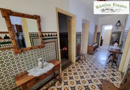 Casa Chalet en Venta Ronda Centro 4 Dormitorios 2 Baños