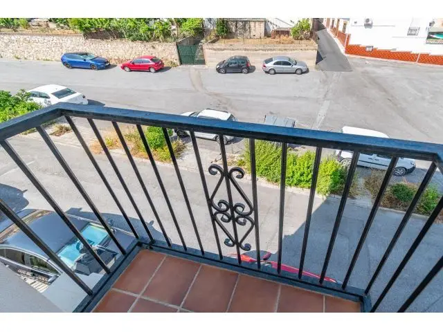 Piso en Venta La Zubia 2 Dormitorios Garaje Trastero
