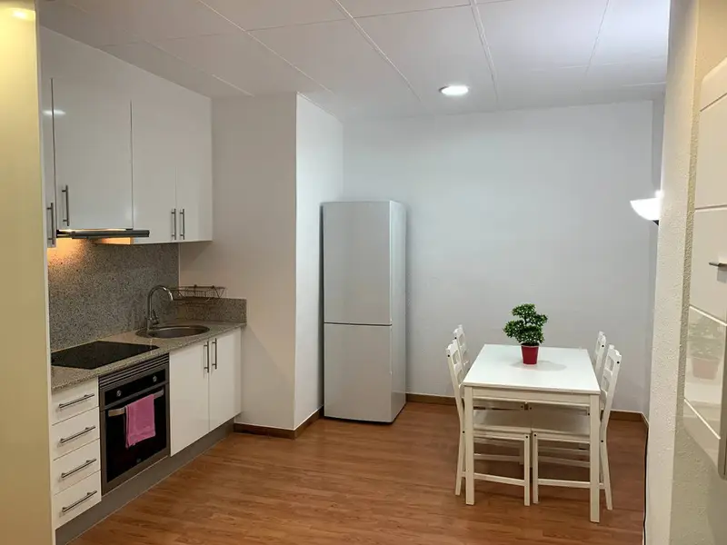 Apartamento 2 Dormitorios Valencia Estancia Media