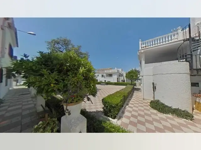 Apartamento 3 Dormitorios Las Chapas Marbella