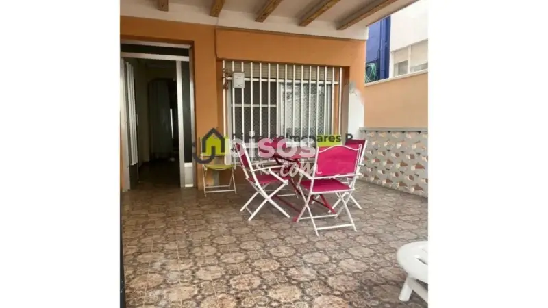 Casa en venta en Carrer de Magallanes