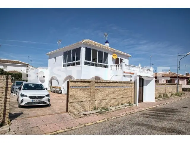 Chalet con 5 Viviendas en Matalascañas Alta Rentabilidad