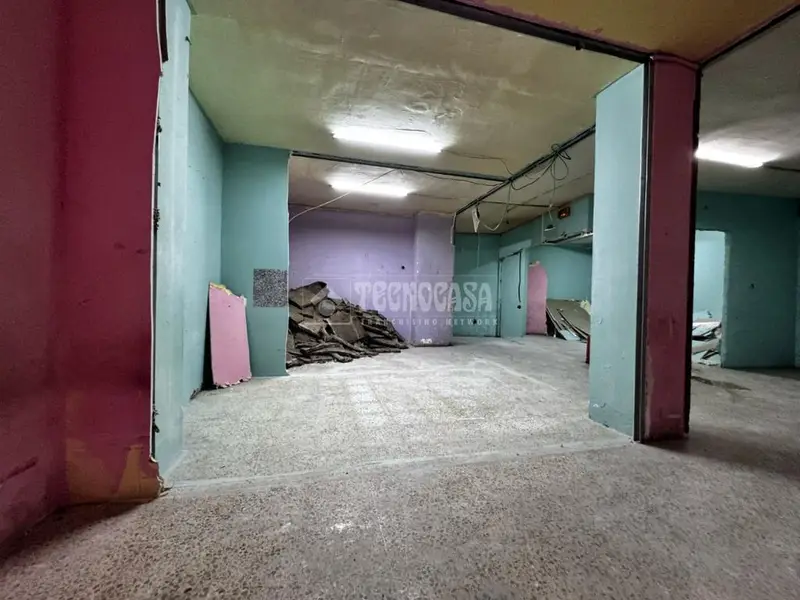 Local Comercial en Venta en Rambla de Badal 84m2