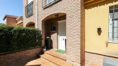 Casa en Venta en Residencial Privado con Piscina y Jardin