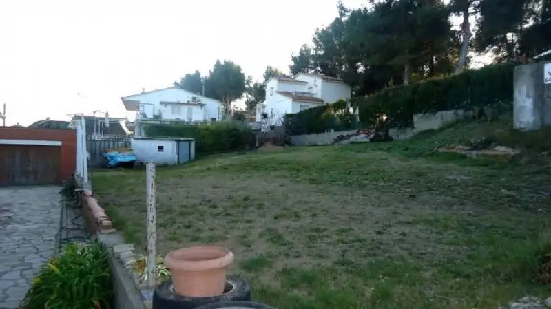 Venta Solar con Trastero en Esparreguera