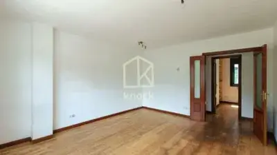 Piso en Venta en Infiesto 3 Dormitorios 2 Baños