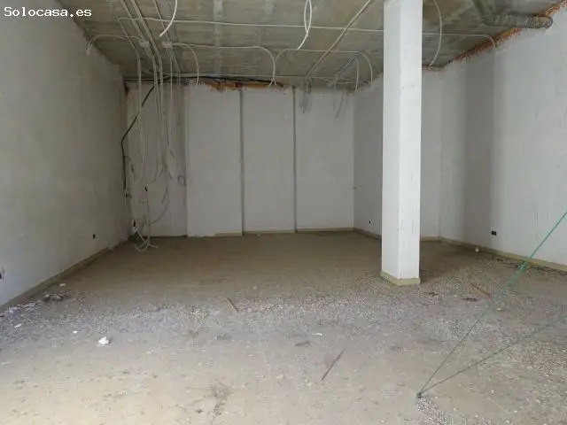 Local en Venta Bertamirans Cerca Carrefour 72m2