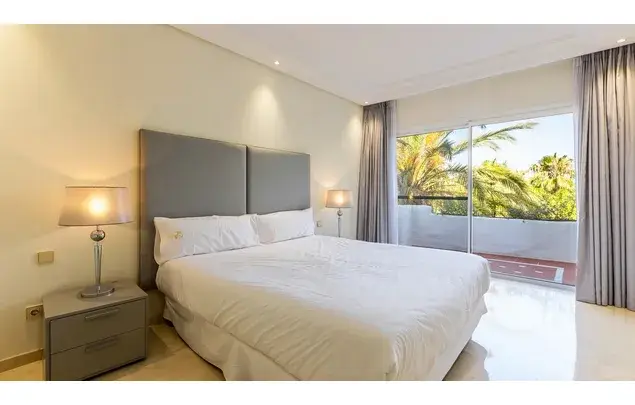 Ático Dúplex Lujo Puerto Banús Vistas al Mar