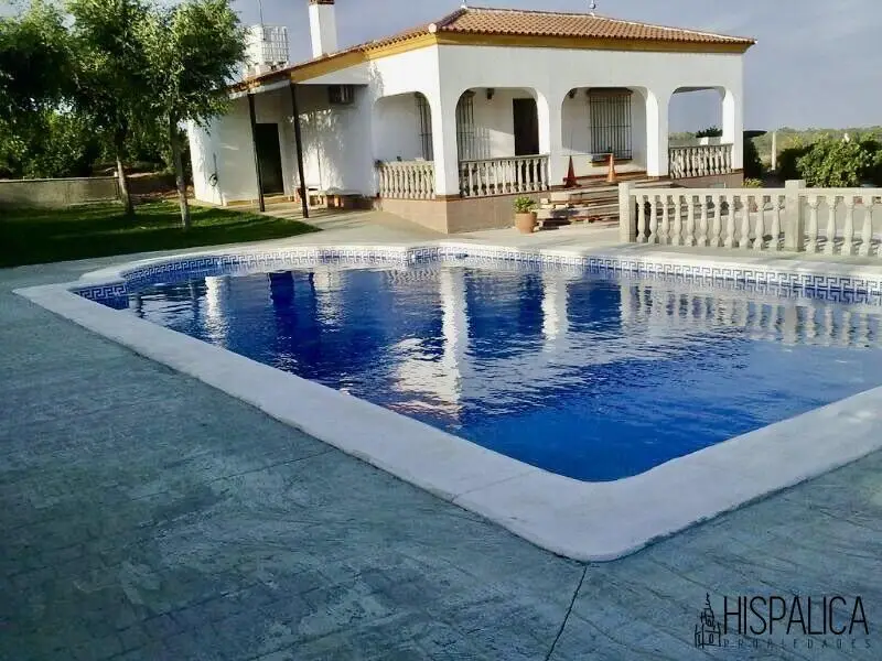 Casa Campestre con Piscina Privada en Sierra Norte Sevilla