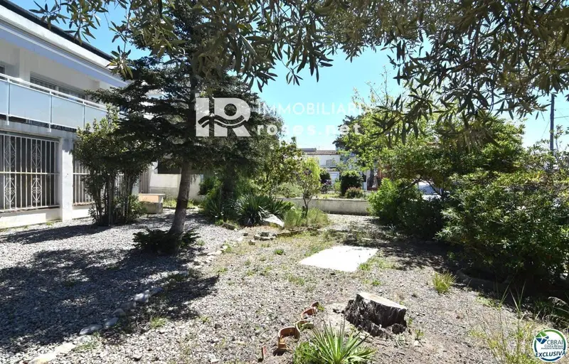 Piso en venta para reformar en Santa Margarita Roses Girona