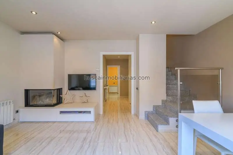 Casa en Venta Avinyo 186m2 3 Habitaciones Garaje Patio