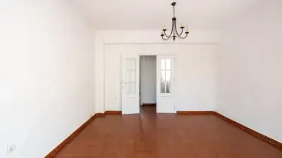 Piso en venta en Motril 4 habitaciones gran salon oportunidad