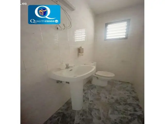 Local Comercial en Elche 215m2  Avenida Principal