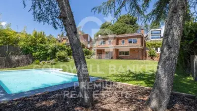 Casa en Bellaterra Recien Reformada 300m2 4 habitaciones