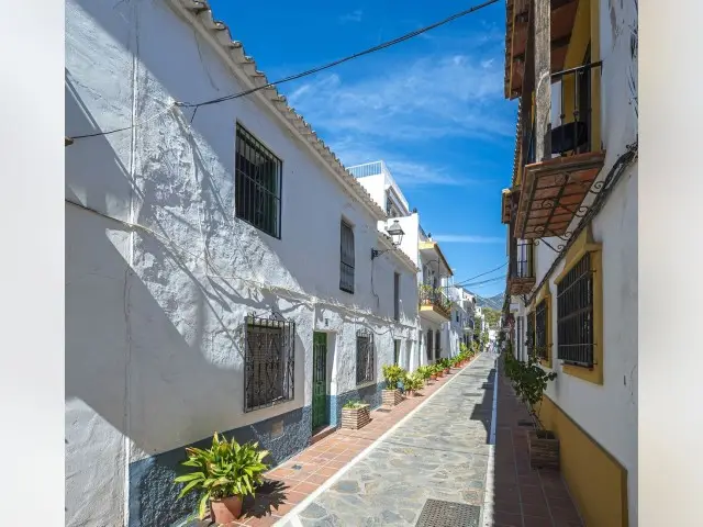 Adosado 6 Dormitorios Marbella  Proyecto de 1 o 2 Casas Nuevas