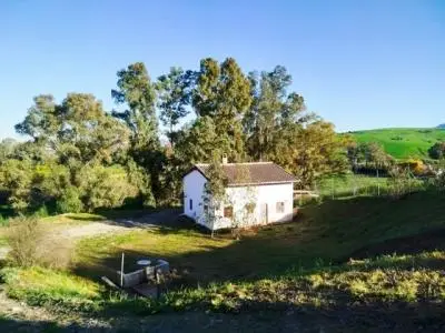 Casa de Campo en Cartama: Inversión Ideal
