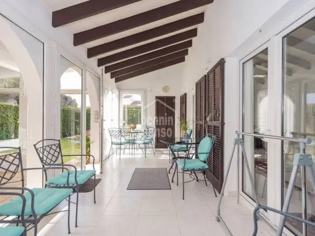 Chalet en Calan Brut con piscina y vistas al mar