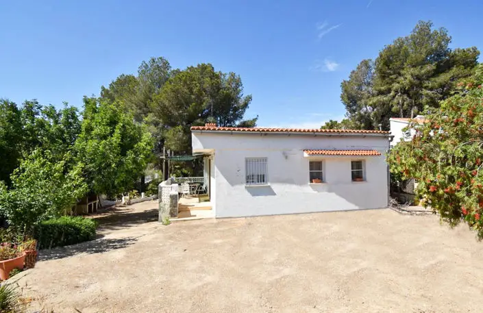 Villa de 4 Dormitorios en Venta cerca de Montserrat