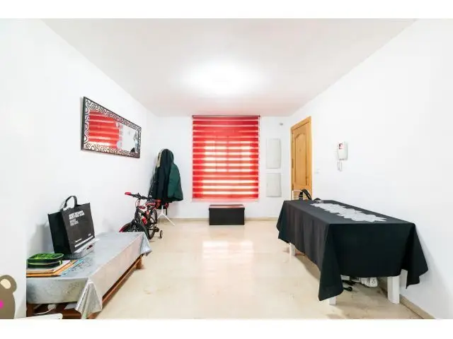 Piso en Venta con Patio y Garaje - Ideal Familias