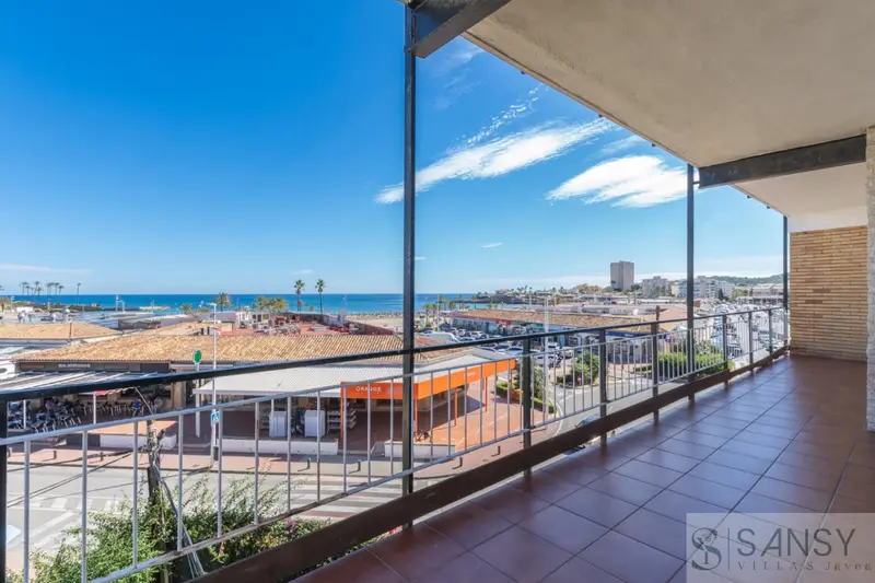 Apartamento en Arenal Jávea con Piscina Terraza y Vistas al Mar