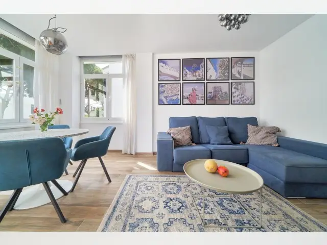 Piso de 2 Dormitorios en venta Elviria, España