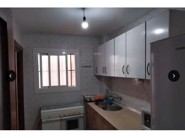 Alquiler Piso Estudiantes Calle Arabial 5 habitaciones