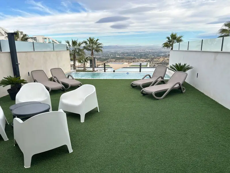 Apartamento de Lujo en Venta 2 Dormitorios 2 Baños Piscina Privada