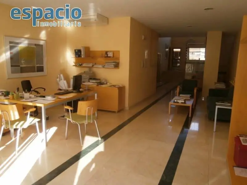 Local Comercial en Alquiler Ponferrada Centro 230m2 Terraza