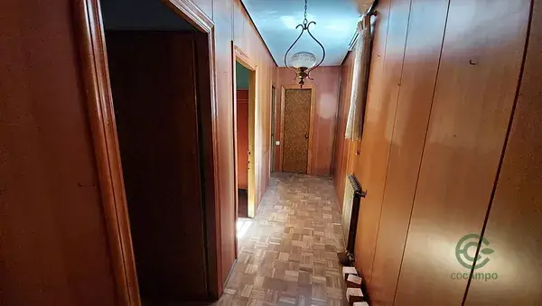 Venta de dos casas y local comercial en Plaza de la Constitucion