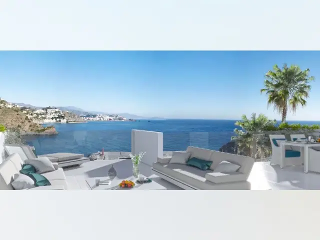 Apartamentos en venta Nerja: 2 y 3 dormitorios, playa y vistas al mar