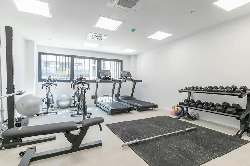 Alquiler piso estudiantes Getafe Madrid Cocina equipada Wifi incluido