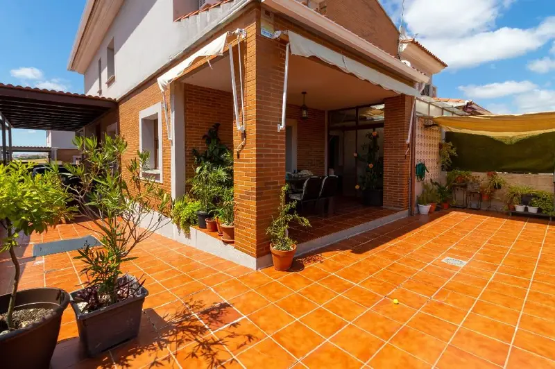 Chalet 5 habitaciones Los Montitos Badajoz