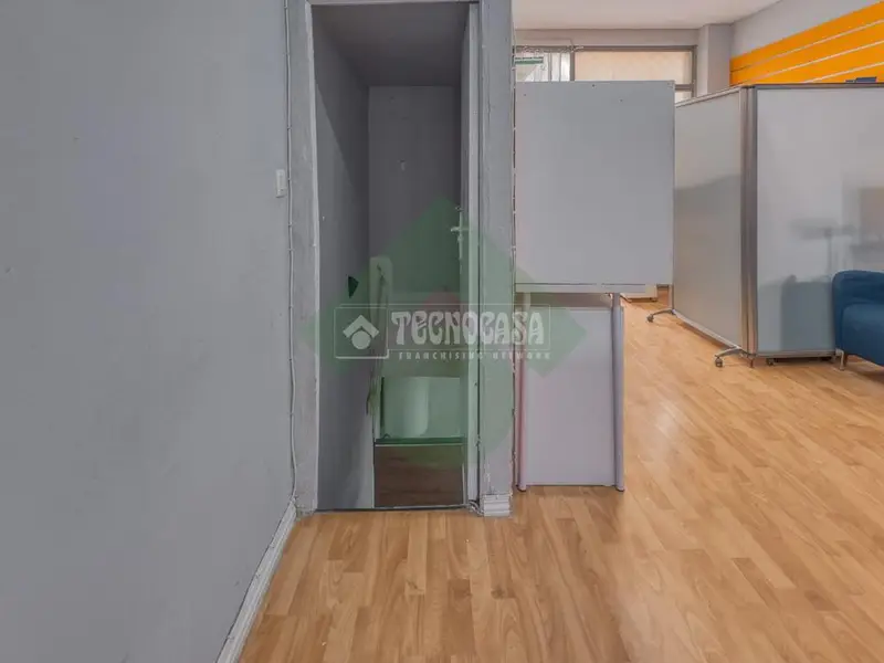 Local Comercial en Venta Villaverde 66m² Dos Plantas