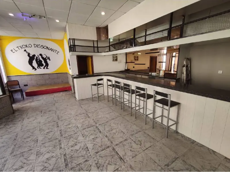 Venta Local Comercial Oviedo Parque del Oeste 100m2
