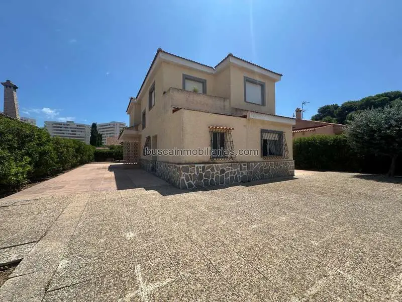 Chalet en Venta Playa Honda 5 Dormitorios 3 Baños