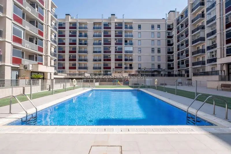 Piso en Venta en Zaragoza: VPO con 3 Habitaciones, 2 Baños y Garaje