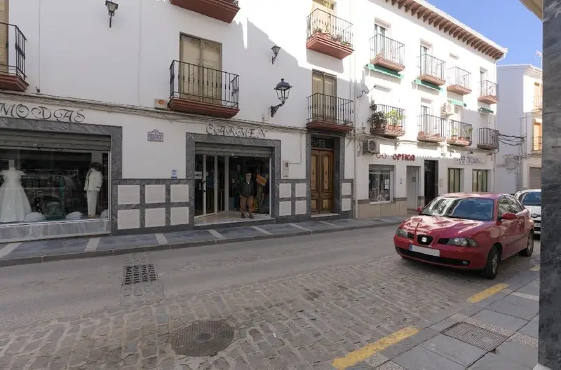 Venta Local Comercial Montefrío Centro 64m2