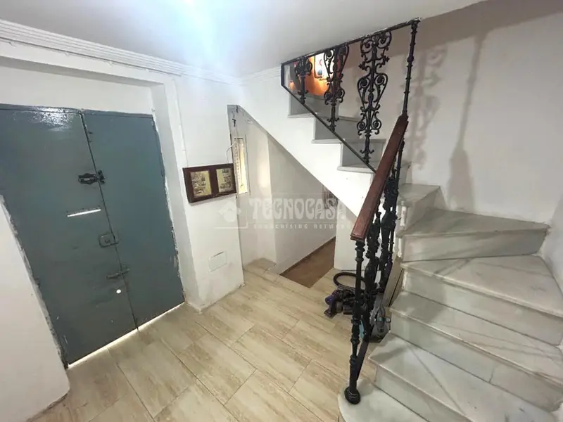 Tres Casas en Venta Antequera  Amplio Espacio Ideal Familias e Inversores