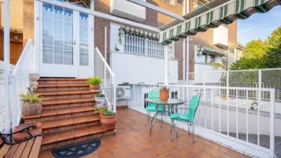 Casa adosada en venta en Calle del Castaño