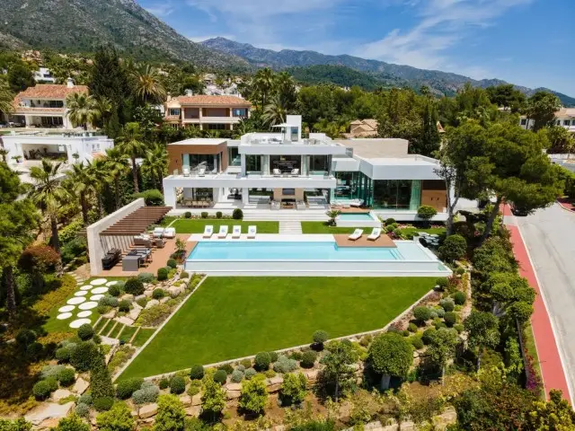 Villa de Lujo 7 Dormitorios Sierra Blanca Málaga