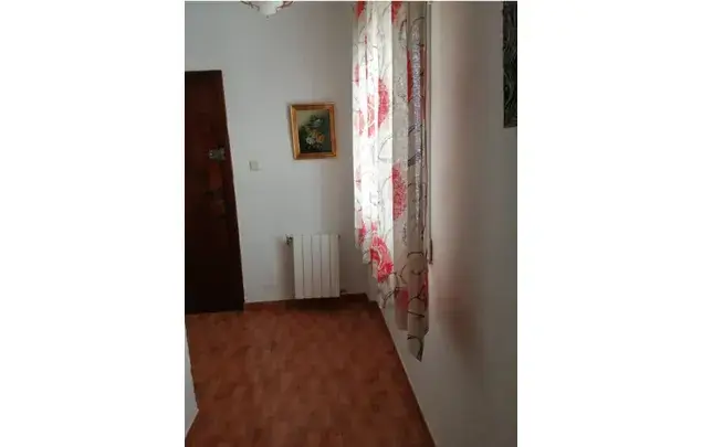 Alquiler Apartamento 4 Dormitorios Granada 3-24 Meses