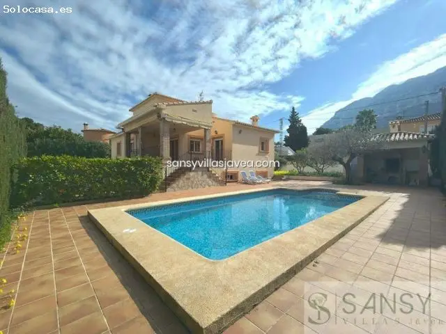 Villa en Venta Denia 5 Dormitorios Piscina Vistas Montgo