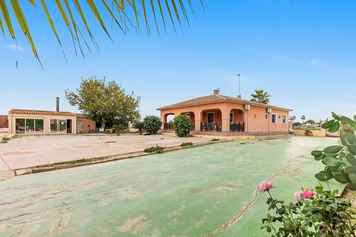 Villa 3 Dormitorios Dolores Costa Blanca